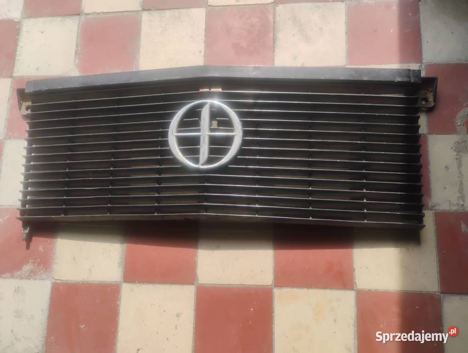 Atrapa chłodnicy grill Fiat 125p osobowe Przyłęki