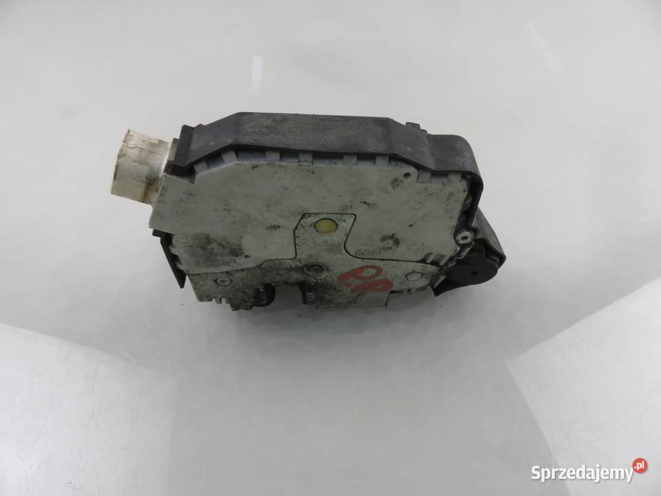 ZAMEK PRAWY PRZEDNI LAND ROVER FREELANDER L314 osobowe