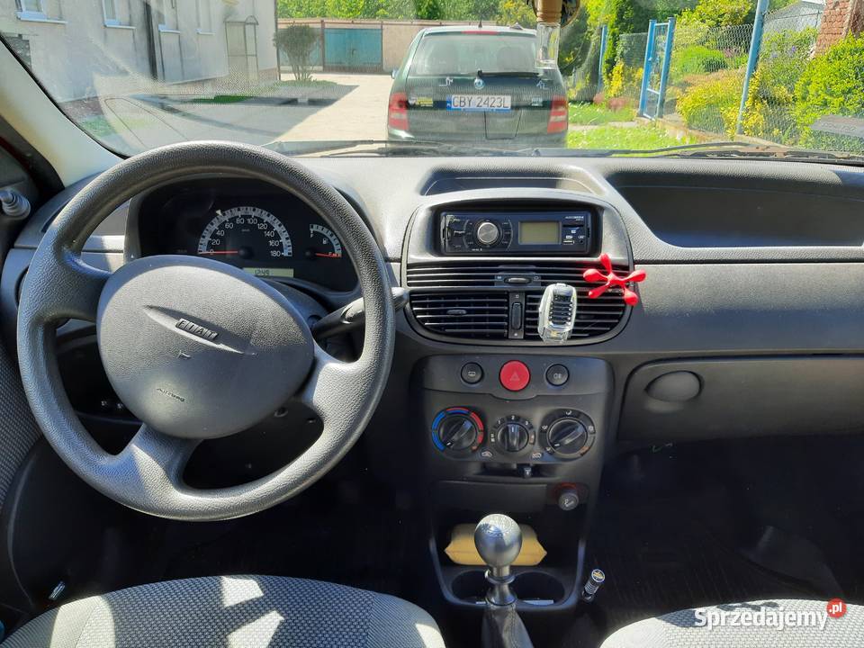 Sprzedam Fiat Punto 2 manualna Brzuze