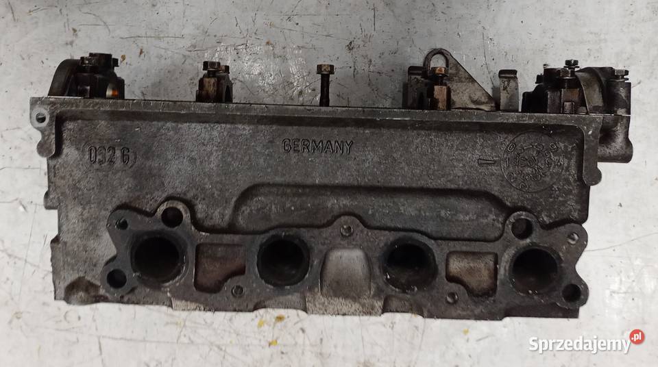 Głowica VW Golf 14 16 B 032103373G Silniki i osprzęt Suchedniów sprzedam
