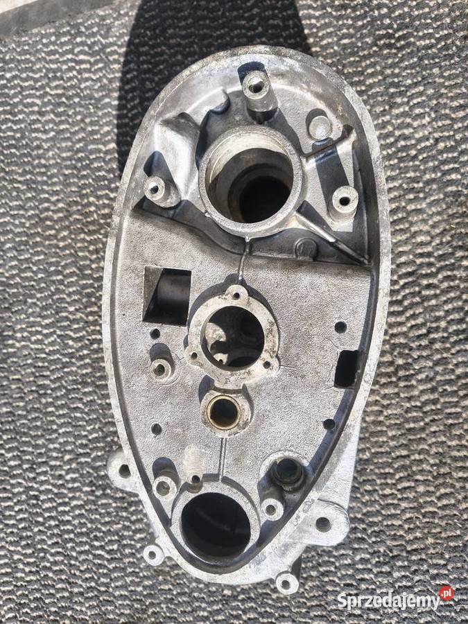 Połówki kartery silnik Komar Ryś komar MR230 Rzeszów sprzedam