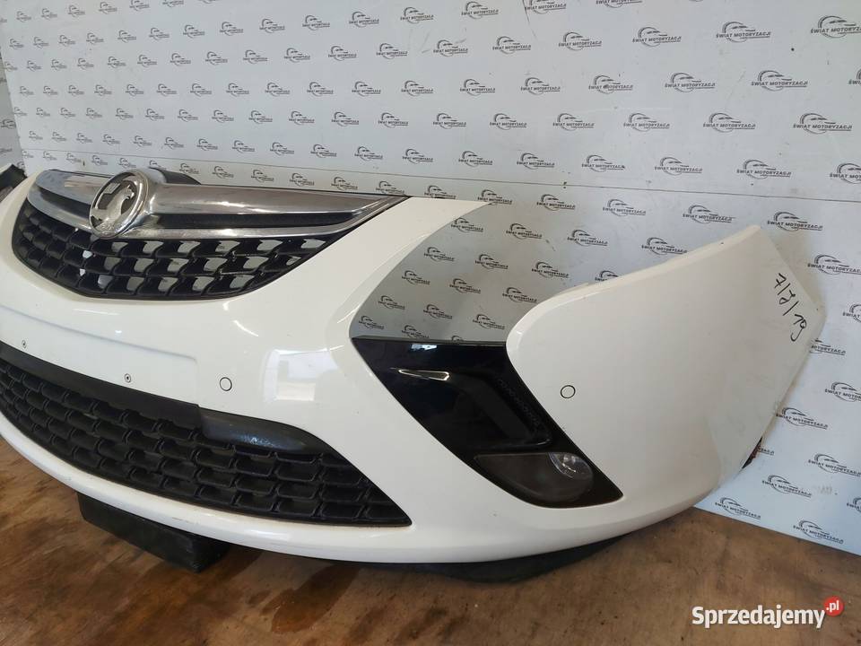 OPEL ZAFIRA TOURER C 13r Zderzak przód przedni osobowe Kielce sprzedam