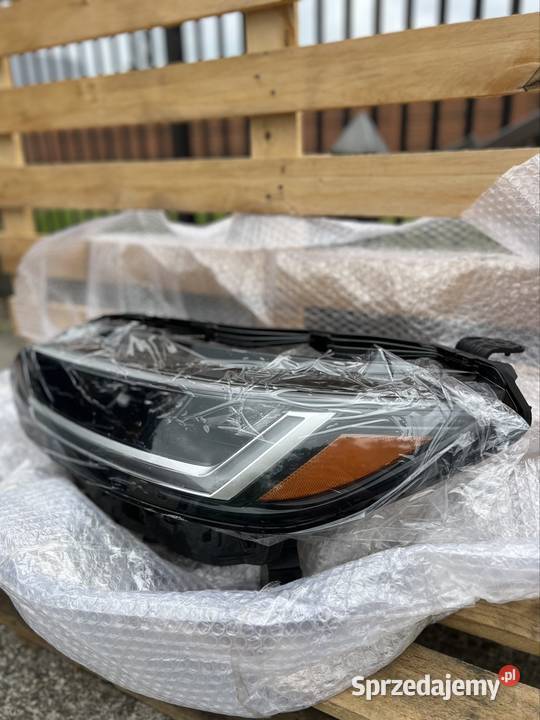 Lampa lewa przód nowa Honda hrv usa 2022 2023