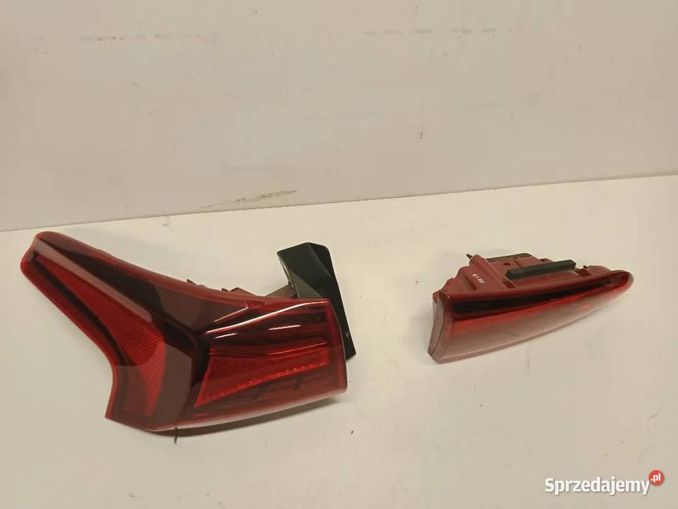 LAMPA LEWA TYŁ W KLAPE LEWA TYŁ W BLOTNIK SANTA Rakoniewice sprzedam