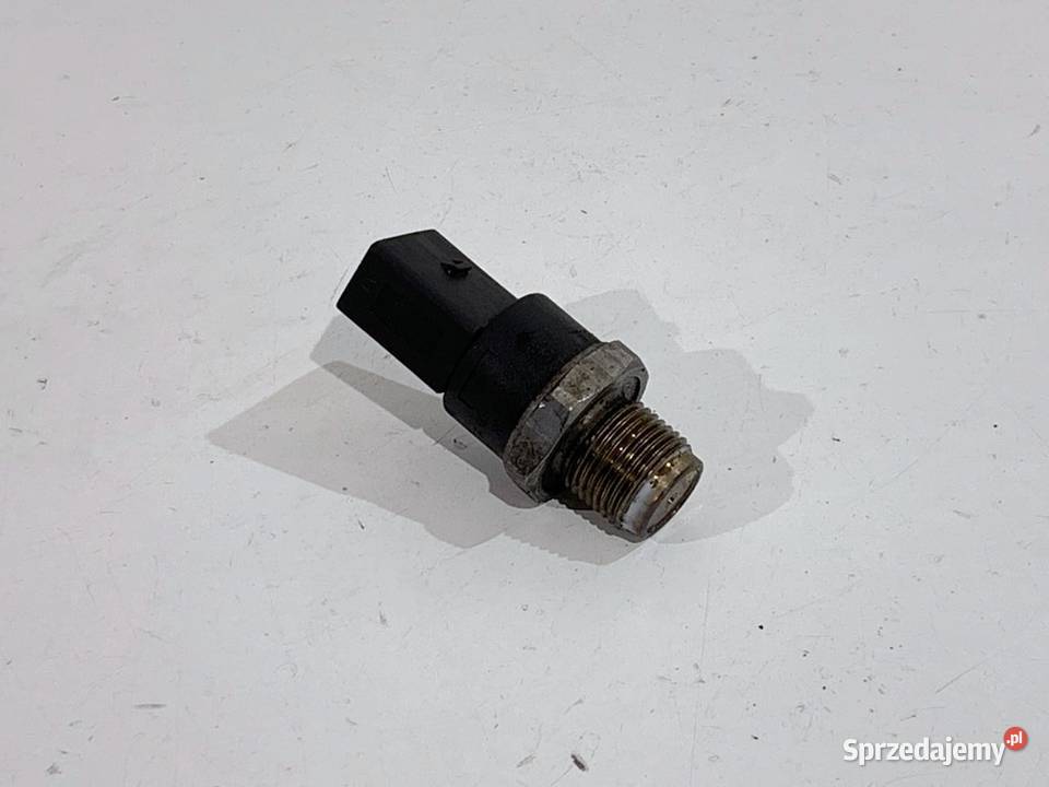 CZUJNIK CIŚNIENIA PALIWA MERCEDES CL203