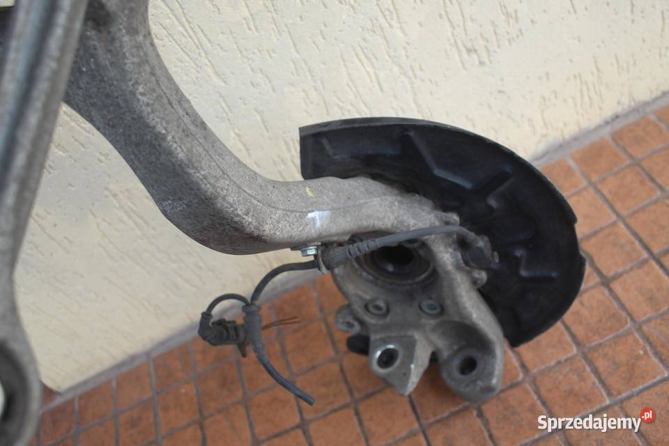 PIASTA ZWROTNICA WAHACZ LEWY PRZÓD AUDI A4 B6 20 wielkopolskie
