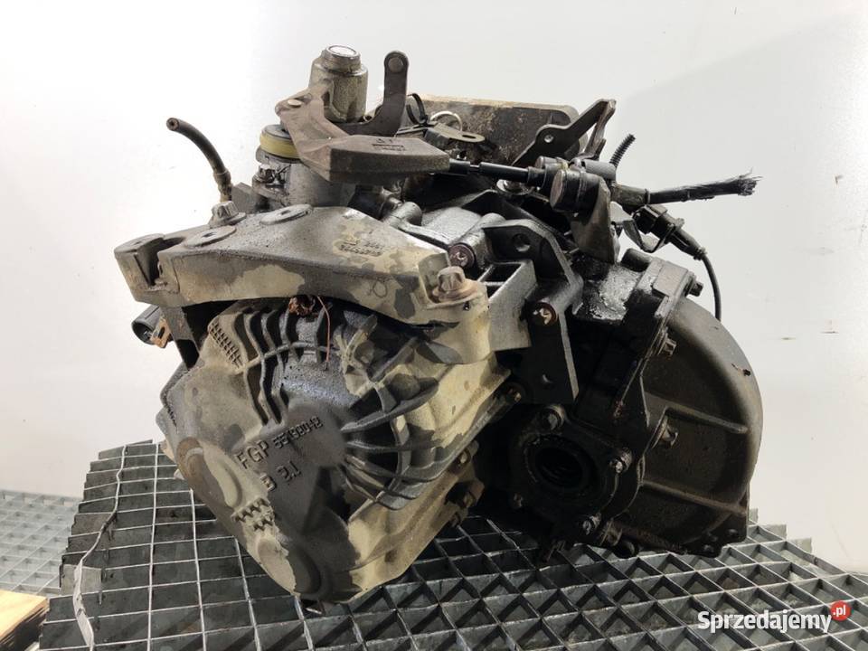 SKRZYNIA BIEGÓW OPEL ZAFIRA B 55194293 19 100 osobowe