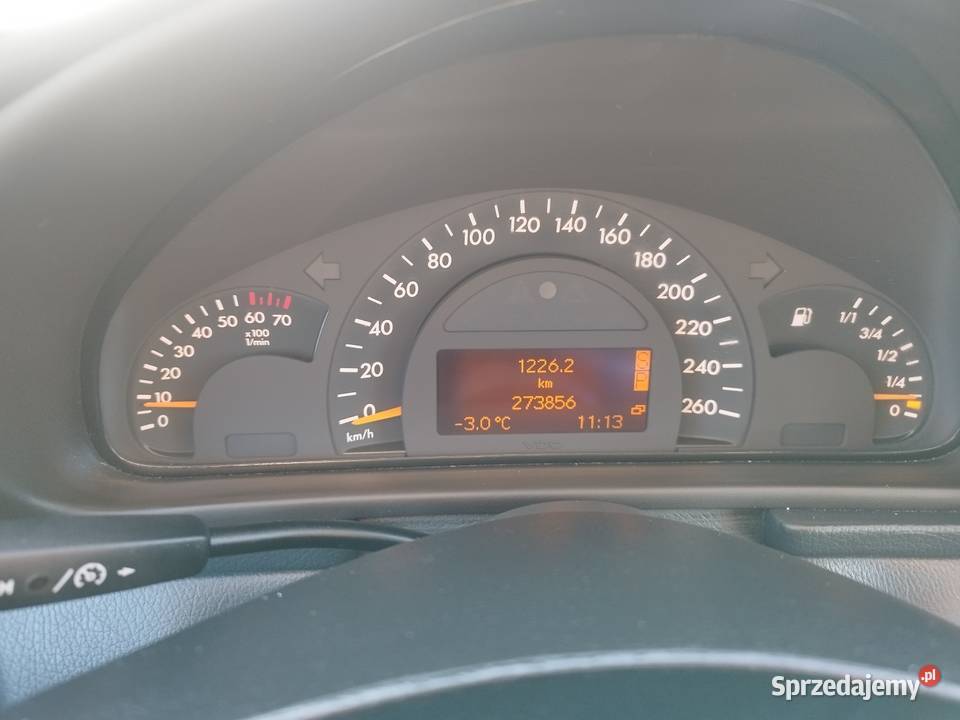 ładny Mercedes c klasa w203 20 benzyna gaz 2002 benzyna+LPG Jarocin