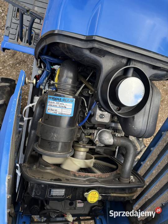 Japoński traktorek iseki sial 17 4x4 diesel plug Olecko