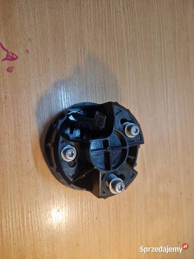 EMBLEMAT PRZYCISK OTWIERANIA KLAPY BMW 1 F20 F21