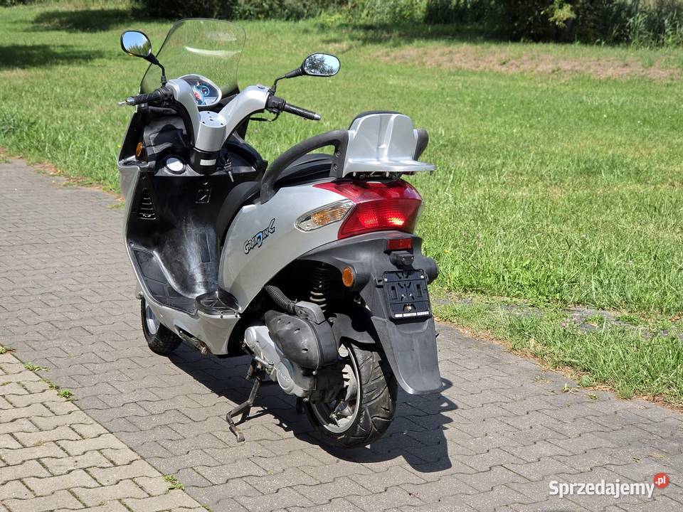 Duży maxii skuter Kymco Grand Dink 50 2T