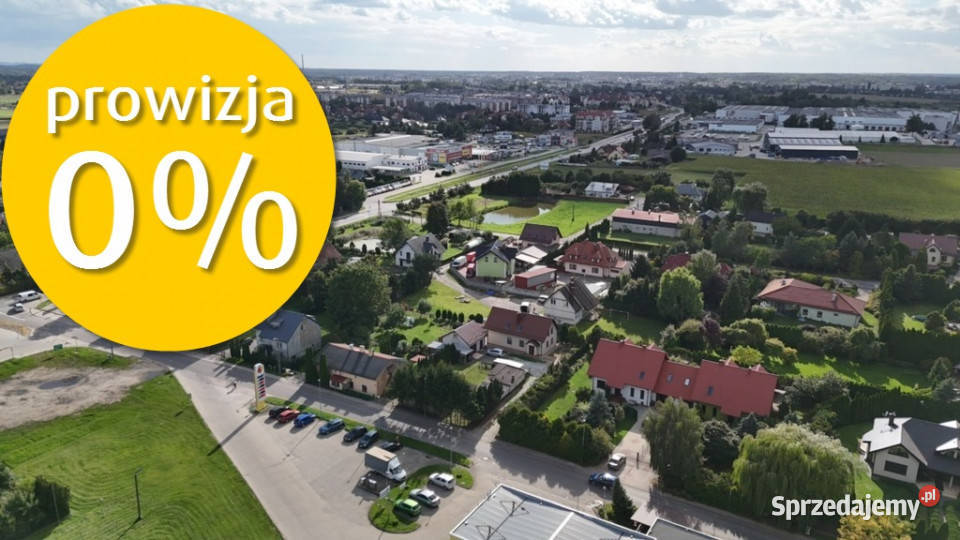 Dom w centrum Nowej Wsi z zabudowaniami Nowa Wieś