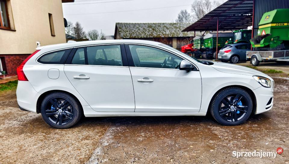 Volvo V60 24 D5 Awd Automat Rdesign podkarpackie Lubzina