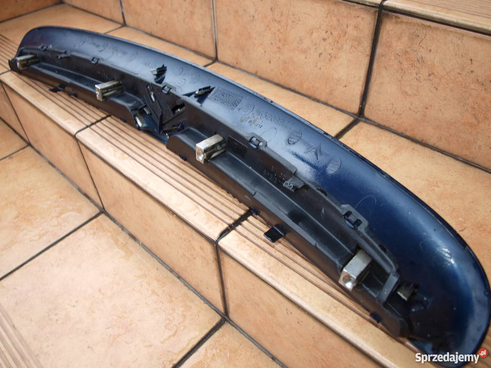 Citroen Xsara Picasso grill atrapa przód 1999 części blacharskie Kalisz