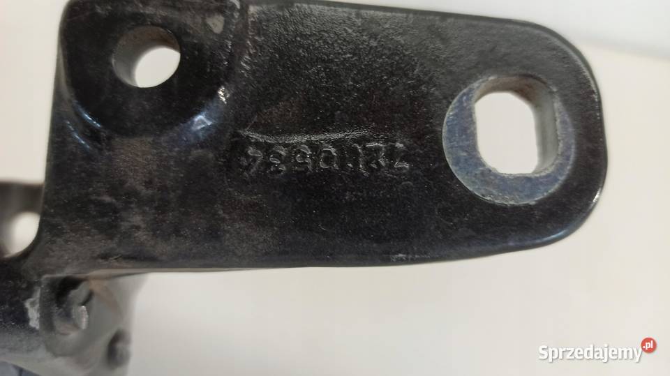 ZAWIAS KLAPY PRAWY BMW F07 7200534