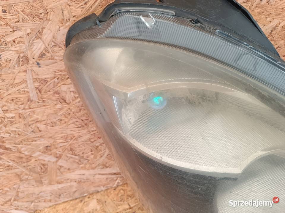 LAMPA PRAWY PRZÓD EU REFLEKTOR 69500010 IVECO Nowy Tomyśl sprzedam