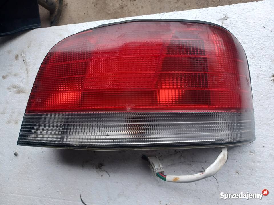 Lampa Tylnia Prawa Mitsubishi Galant VIII Sedan Wisznice