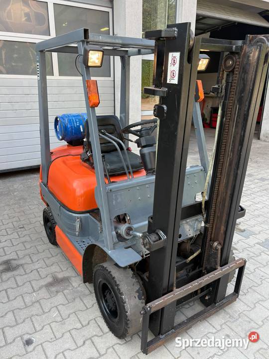 Wózek widłowy Toyota 6FG15 sprzedam