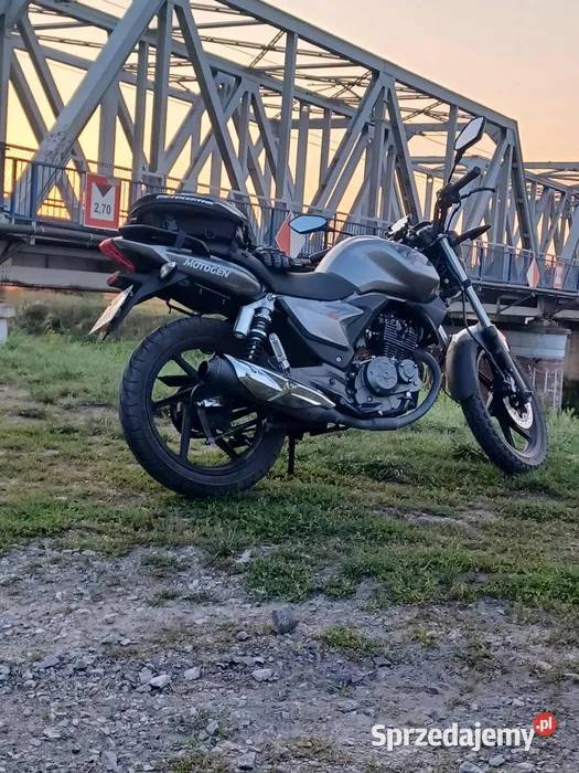 motocykl 125 czterosuwowy Chocicza