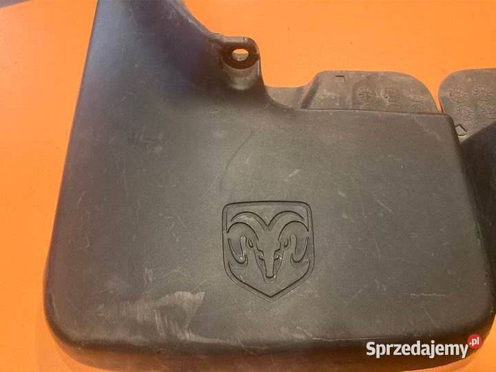 Chlapacz na błotnik przedni Dodge Ram IV Lewy Opole