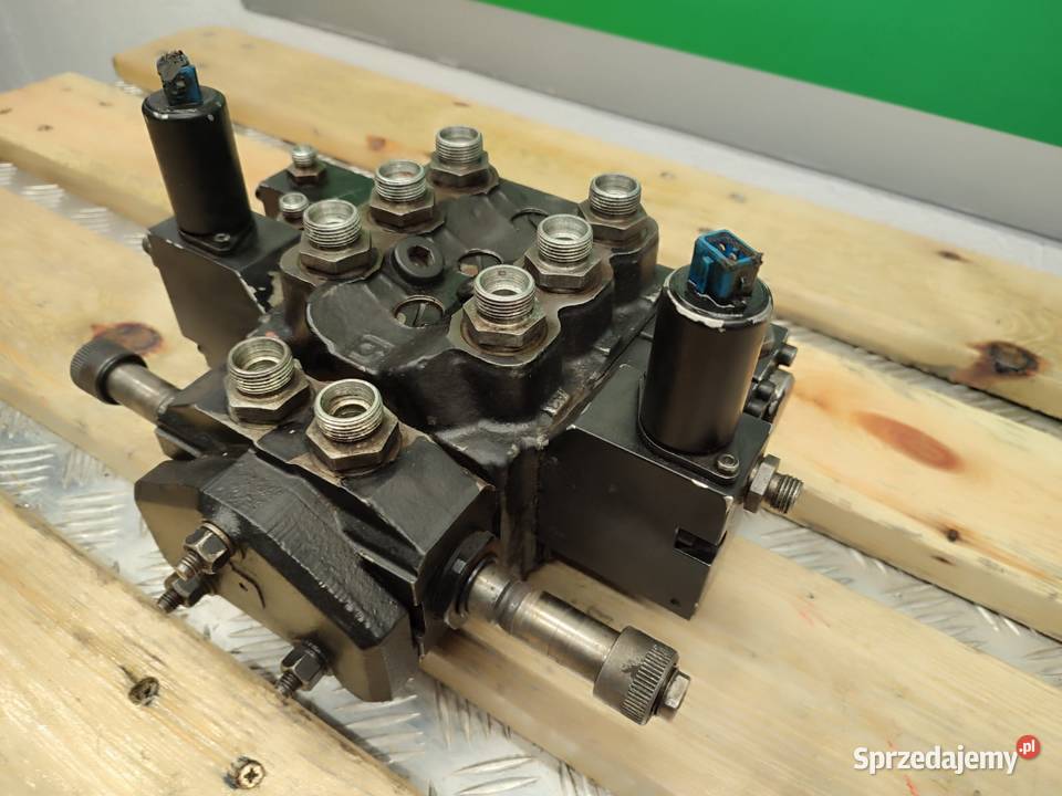 Rozdzielacz hydrauliczny 200071943013 BUCHER Wilkowo