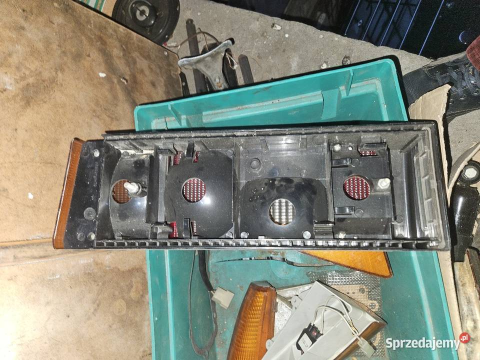 Zaz Tavria lampa tył prawa nowa osobowe Łódź