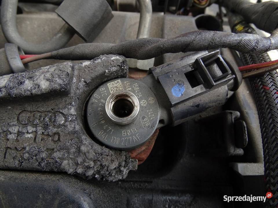 SILNIK SŁUPEK MOTOR CNH 20 TDI 190 AUDI A4 B8