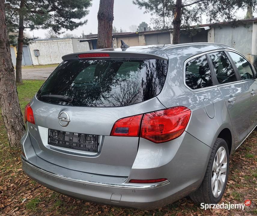 Opel Astra J 14 Turbo 120 Zabrze