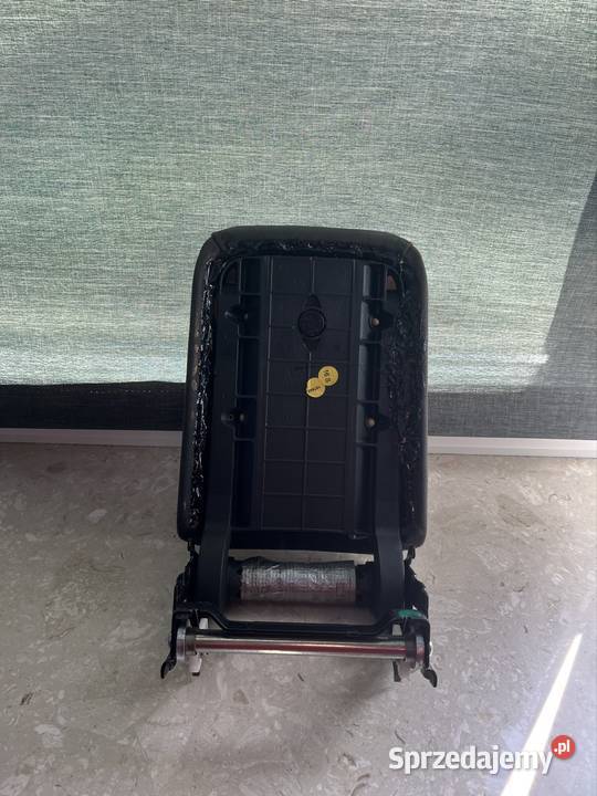 Volkswagen Golf 5 V podłokietnik Szczerbice