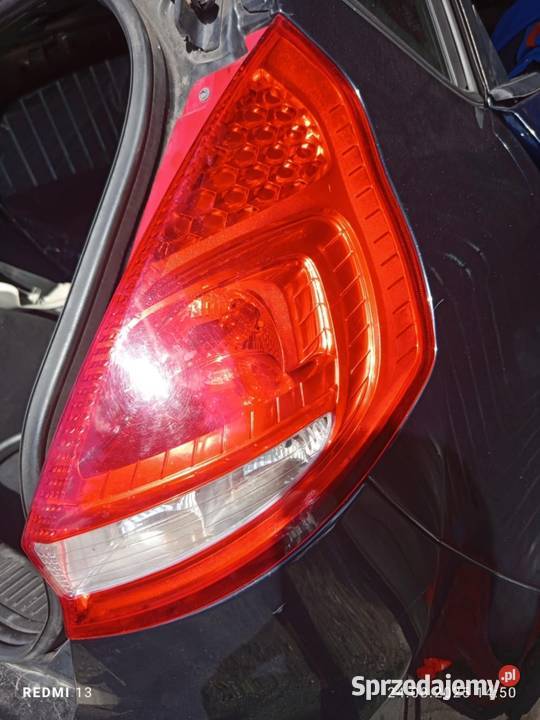 Lampy tył Ford Fiesta MK7 osobowe Lampy tylne Łódź