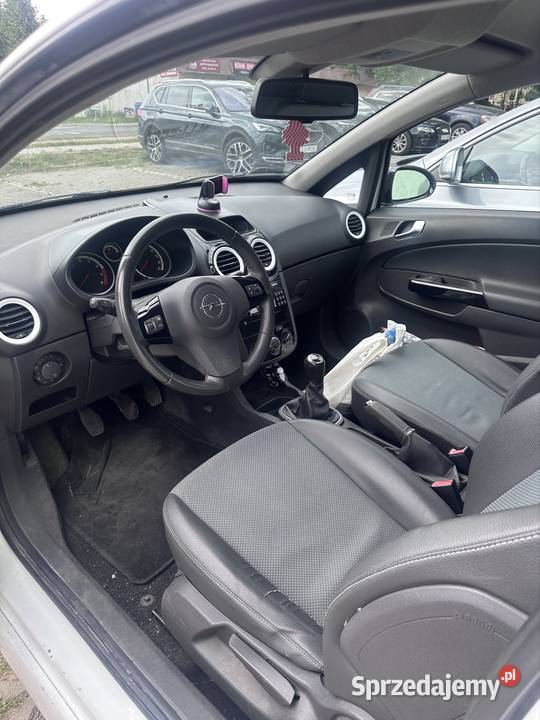 Opel Corsa Limited Edytion 12 2009 biały Corsa Słupsk