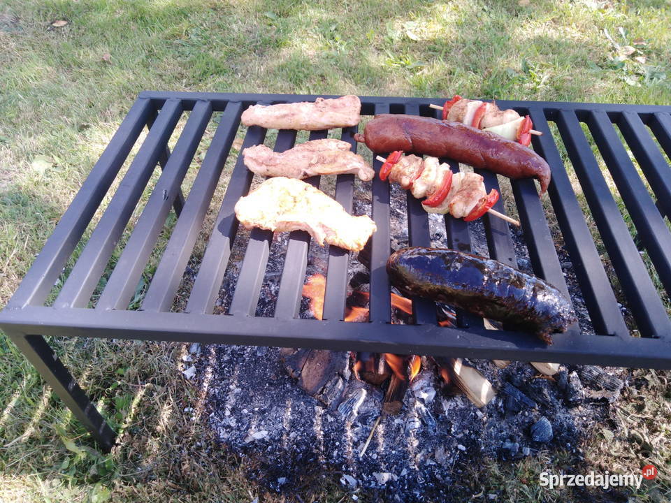 Mały grill mini przenośny RUSZT NA NÓŻKACH 50X20