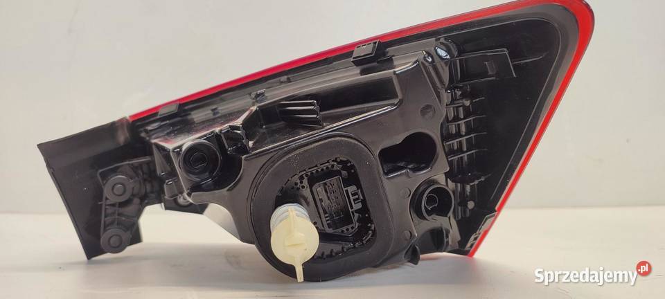 SKODA KAROQ LAMPA LEWY TYŁ 57A945207D osobowe Części samochodowe sprzedam