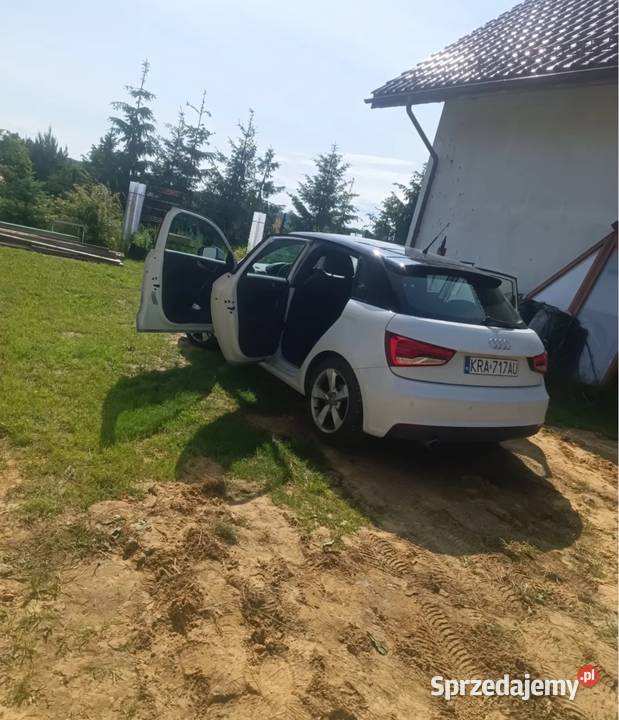 Audi a1 ful wersja skóry podsufitka czarna 16 małopolskie Krzeszowice