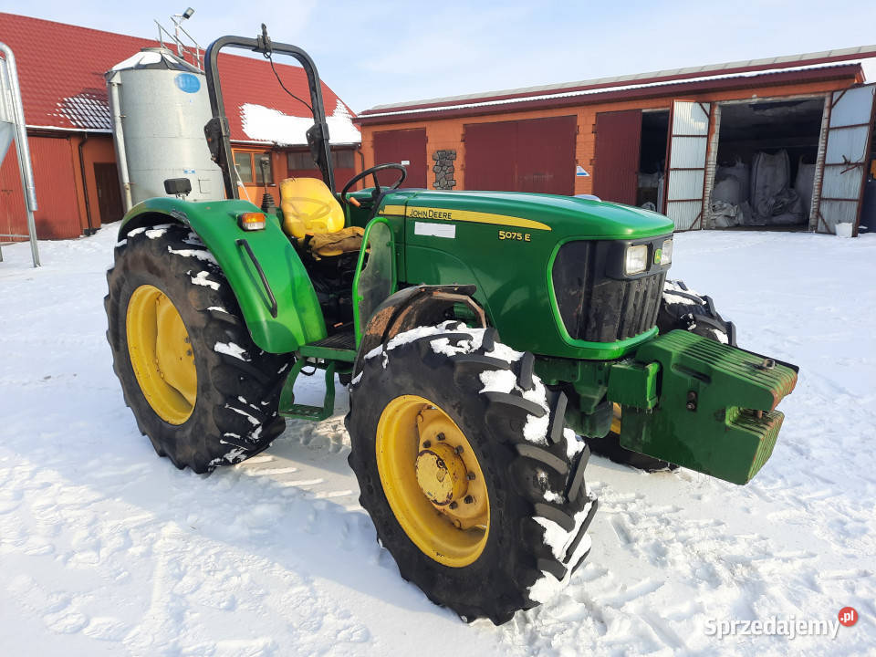 Ciągnik JOHN DEERE 5075E 4x4 1 właściciel 2011 r Napęd 4x4 podlaskie Radziłów-Kolonia sprzedam