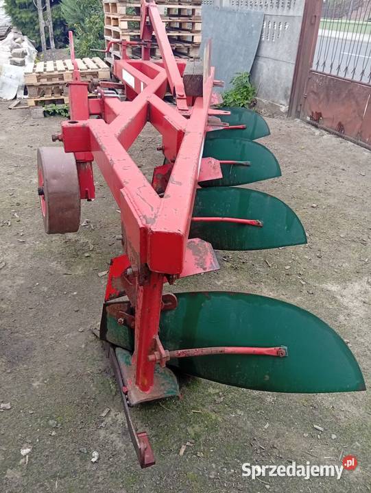Pług 4 skibowy zagonowy Agromasz łódzkie