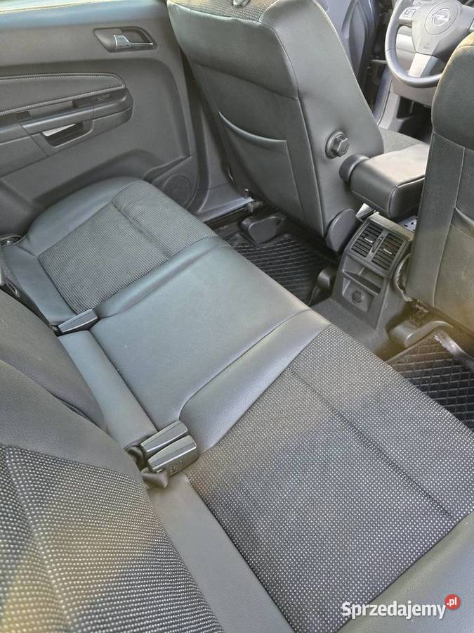 Opel Zafira B 19 CDTI 150 Sprzedaż Zamiana na radio Zafira opolskie Prudnik