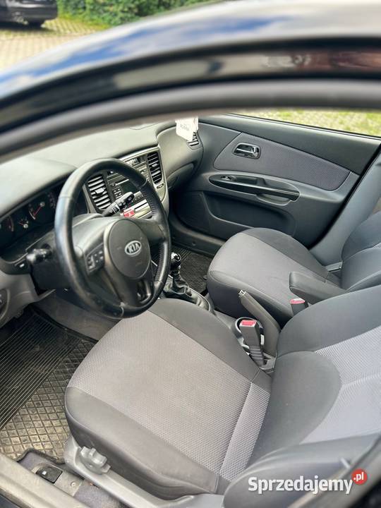 Sprzedam KIA RIO produkcji 2010 pomorskie sprzedam