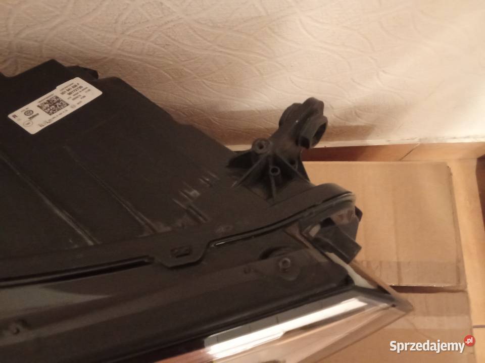 VW Passat B82023rreflektor przedni prawy full osobowe dolnośląskie Kamieniec Wrocławski