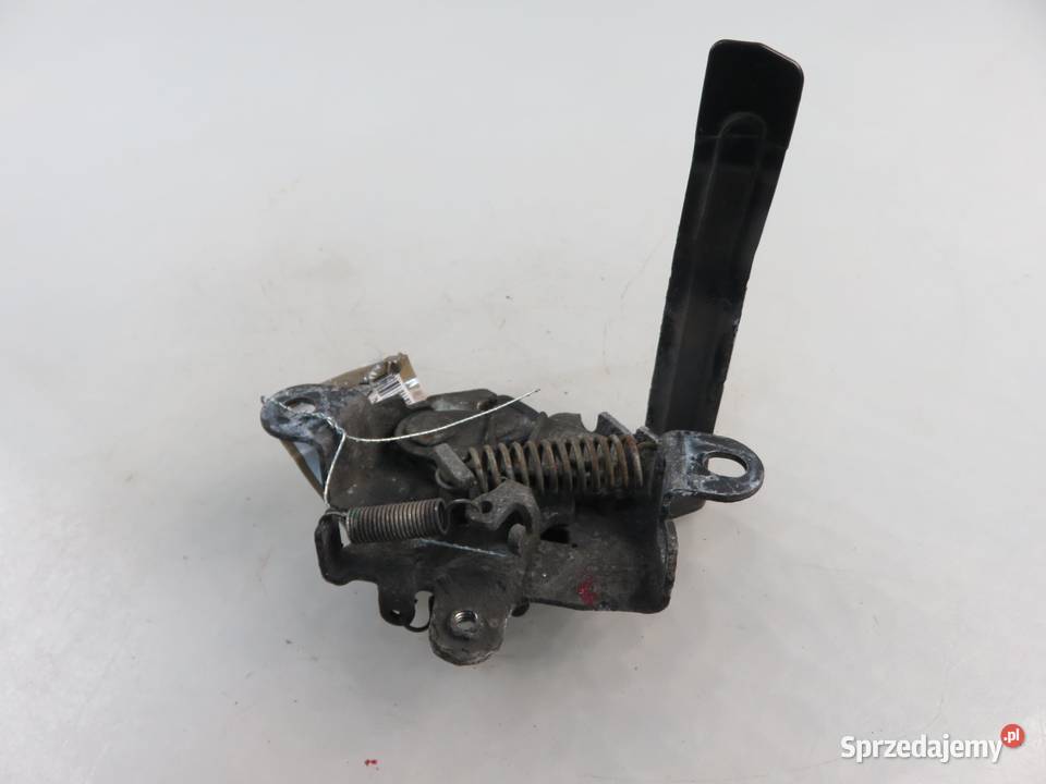 ZAMEK MASKI TOYOTA URBAN CRUISER P1