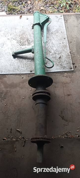 Pompa do wody stara ręczna żeliwna Bronisław