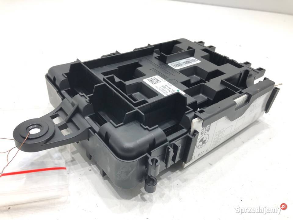 SKRZYNKA BEZPIECZNIKÓW BMW F34 9261110 Hatchback