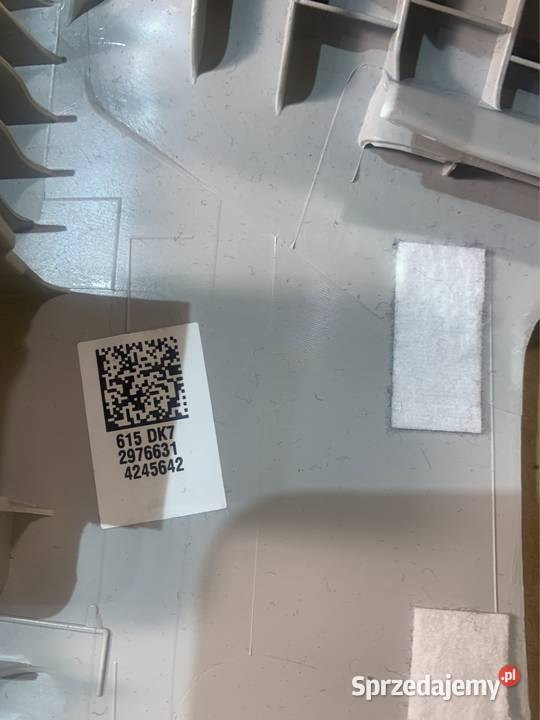 Osłona słupka B lewa 2GA868311 vw troc Szczecin sprzedam