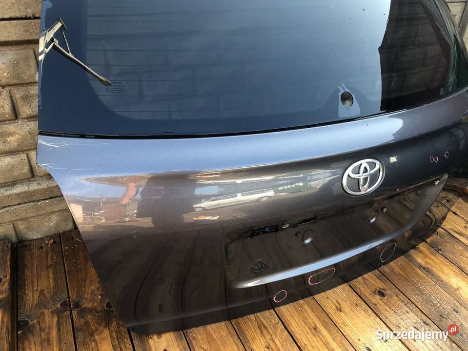 TOYOTA AVENSIS II T25 KOMBI 2007r TYLNA KLAPA Skarżysko-Kamienna