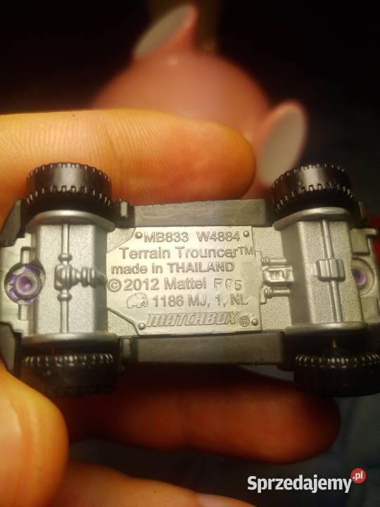 Sprzedam tanio stare samochodziki miniaturki Pozostałe