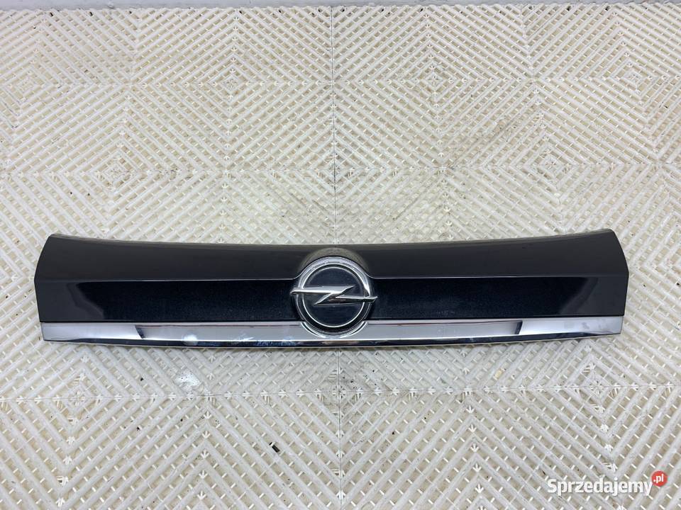 LISTWA KLAPY TYŁ OPEL MOKKA Hatchback 95979090