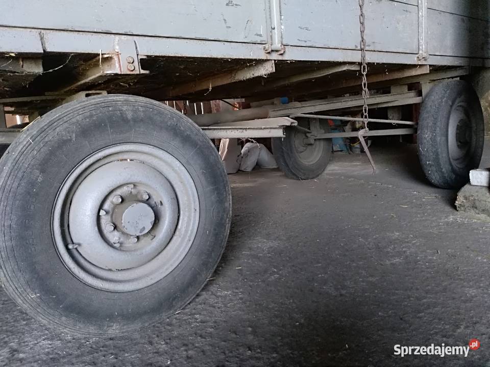 Solidny wóz do ciagnika Kujawy