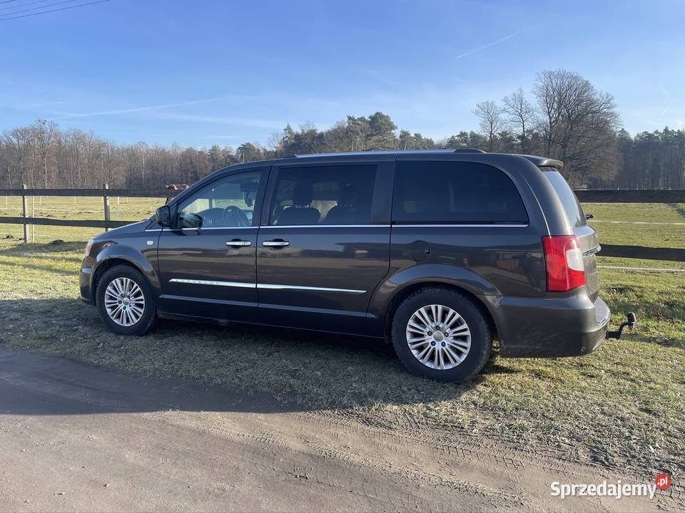 Chrayslera Town Country 36 bp gaz 185556km śląskie Jankowice sprzedam