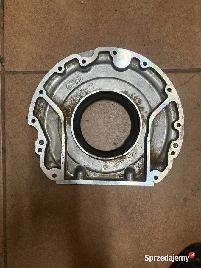 OBUDOWA WAŁU A8 D2 077103173E