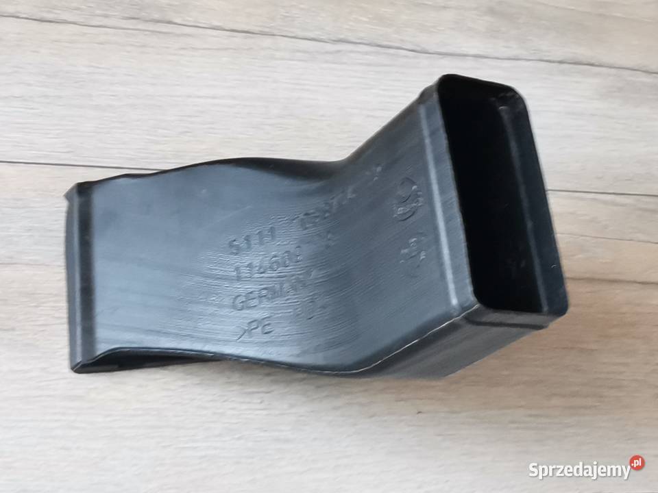 BMW E60 E61 PRAWY KANAŁ WLOT POWIETRZA osobowe Międzychód